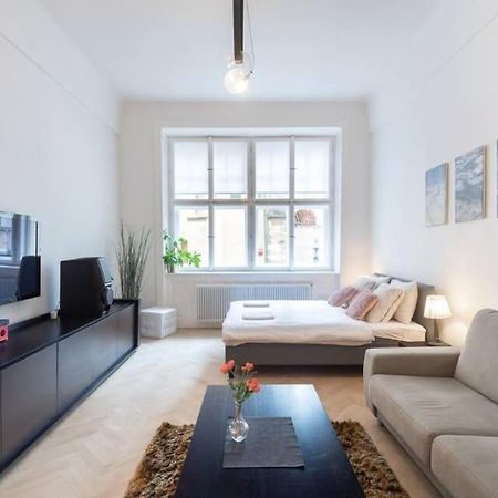 Luxury Apartment On Old Town Square Prag Eksteriør billede