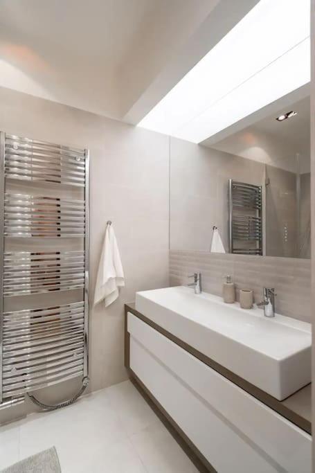 Luxury Apartment On Old Town Square Prag Eksteriør billede